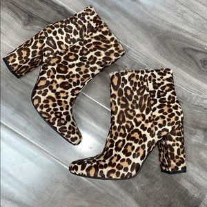 Charles David leopard boot size 8.5